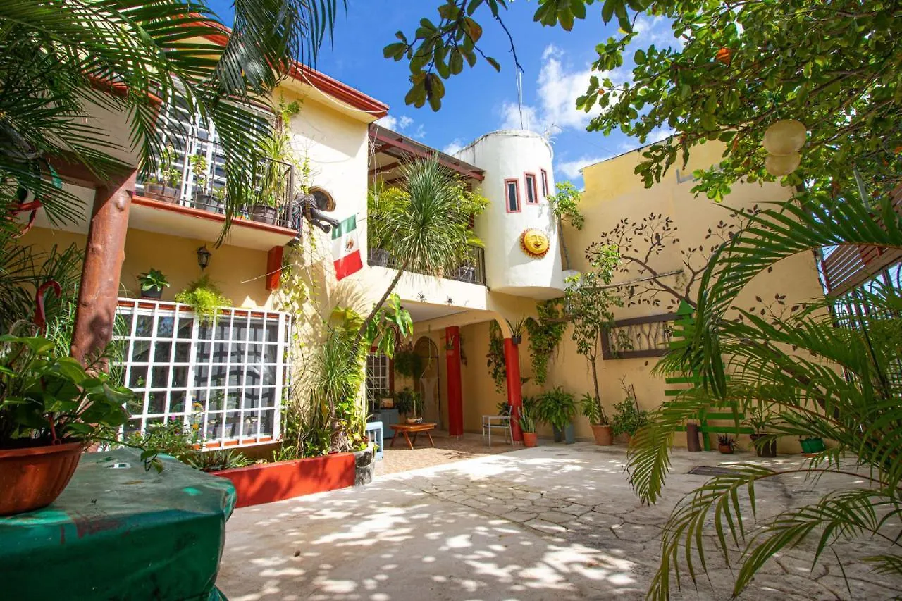 La Casa Del Almendro Hotel Playa del Carmen
