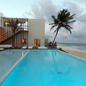 Beachside Corasol El Amanecer De Frida 2 Personas Apartahotel