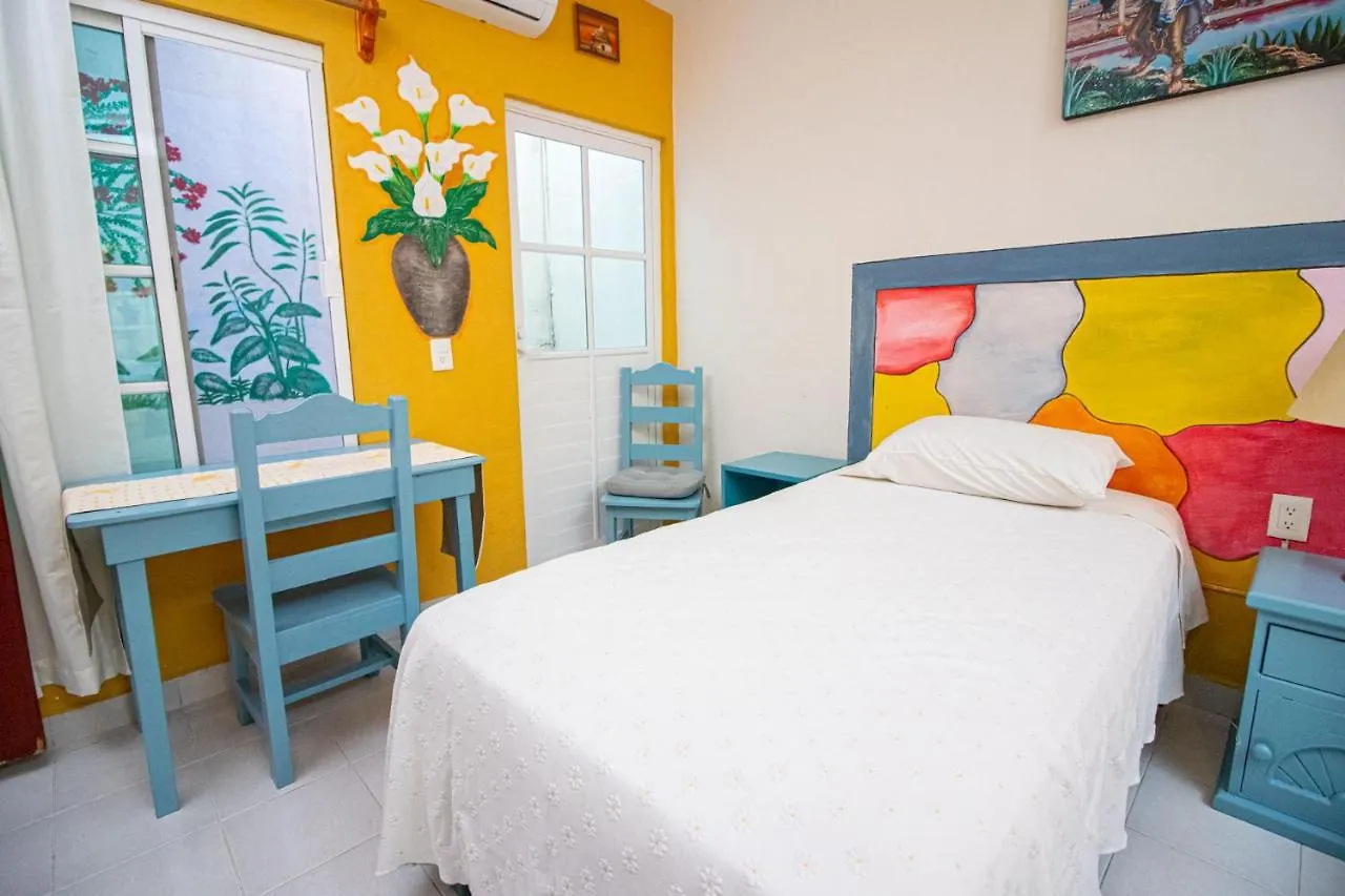 Pensión Hotel La Casa Del Almendro Playa del Carmen
